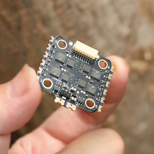 BLS 8B 35A 4IN1 ESC